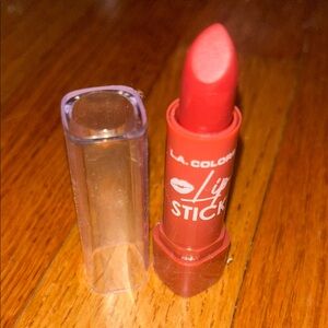 LA Colors Red Lipstick Matte Beau NEW